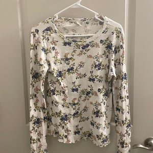 Lucky Brand long sleeve nit shirt.